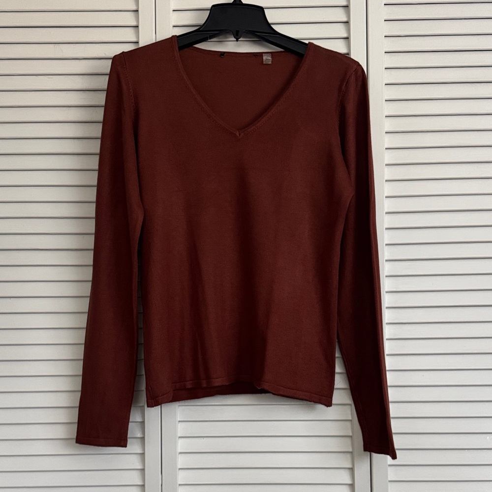 Tahari Women's V-Neck Sweater - Rich Brown